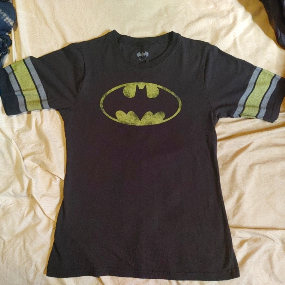 Black and Yellow Batman T-Shirt Women's Large